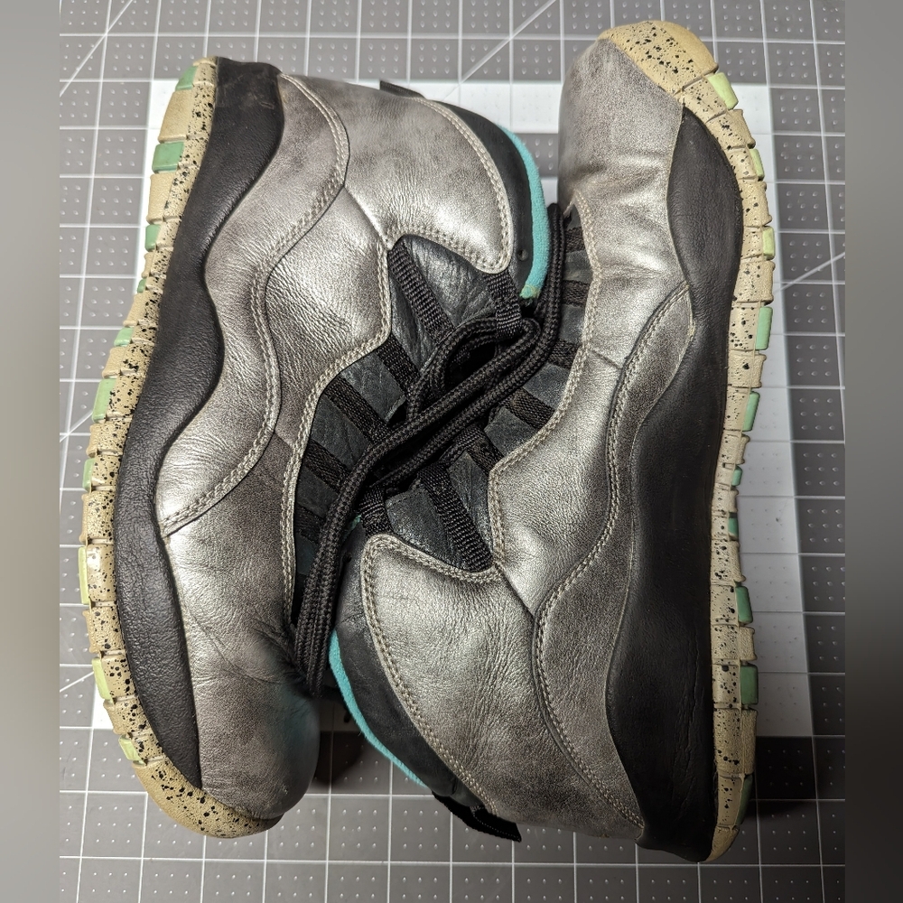 Jordan 10, size 10 men's